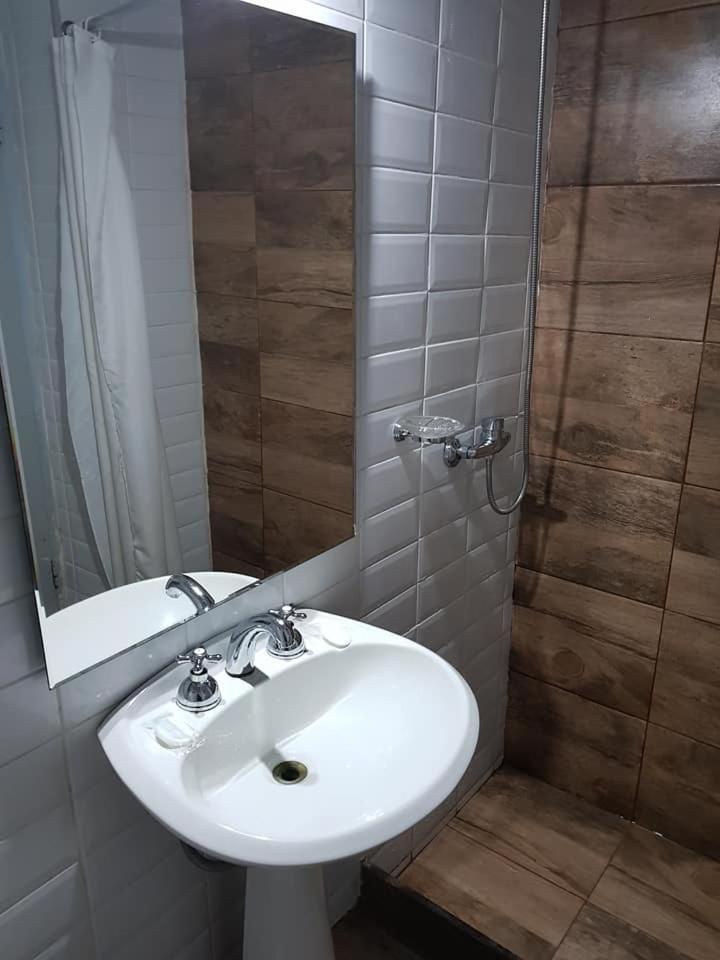 Hotel Puerto Las Palmas Пунта-дель-Эсте Экстерьер фото